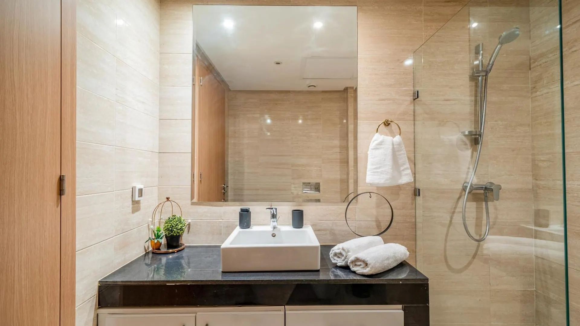 Your Haven Of Peace With Private Jacuzzi Marrakesh