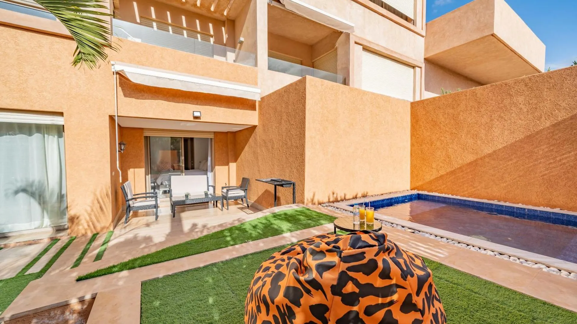 Your Haven Of Peace With Private Jacuzzi Marrakesh Apartment