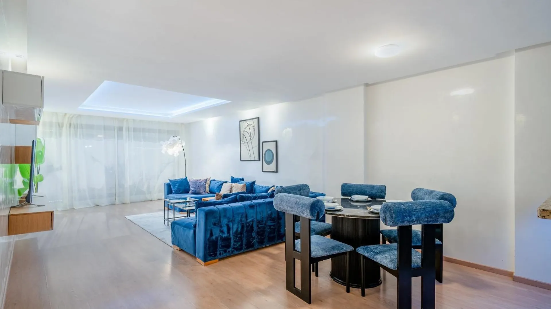Your Haven Of Peace With Private Jacuzzi Marrakesh Apartment
