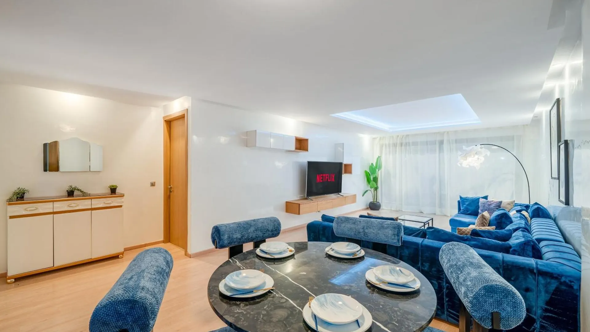 Your Haven Of Peace With Private Jacuzzi location